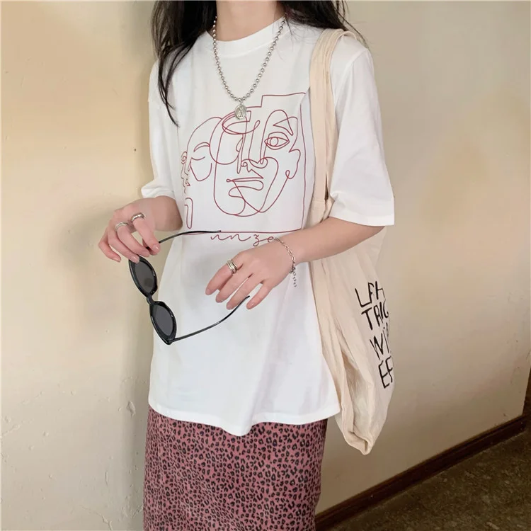 Uveng Uveng New 2024 Summer Ins Retro Loose Versatile Line Print Short-Sleeved T-Shirt For Women With A Round Collar Bottom Shirt Fashion