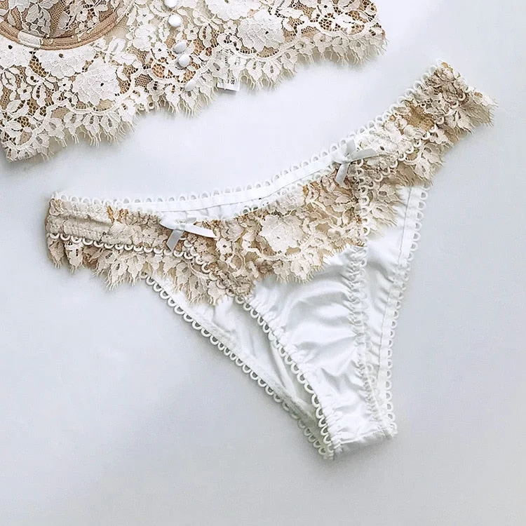 New Women's Underwear Sexy Lace Panties Fashion Flower Comfort G-String Low Waist Seamless Underpants Female Sexy Lingerie