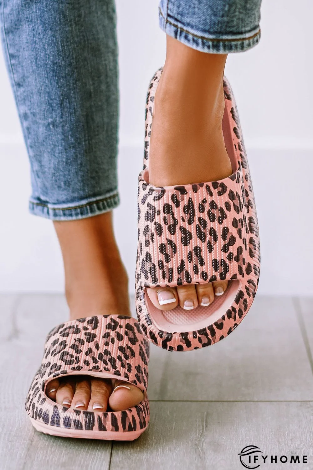 Pink Leopard Print Thick Sole Slip On Slippers | IFYHOME