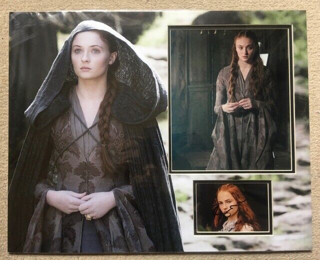 SOPHIE TURNER SIGNED GAME OF THRONES Photo Poster painting MOUNT UACC REG 242