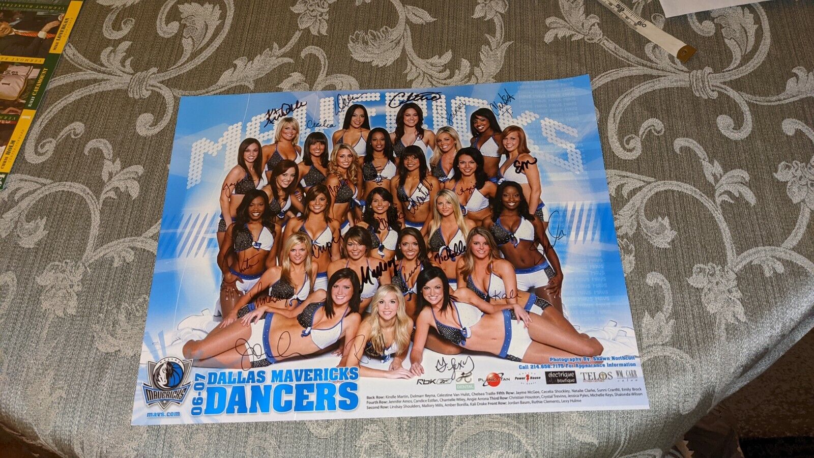 2006-07 Dallas Mavericks Dancers NBA 11x14 Poster Signed by All 25 OUR COA