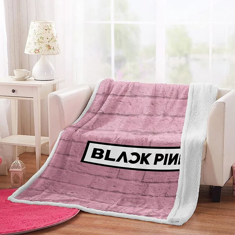 Pink flannel blanket hot sale