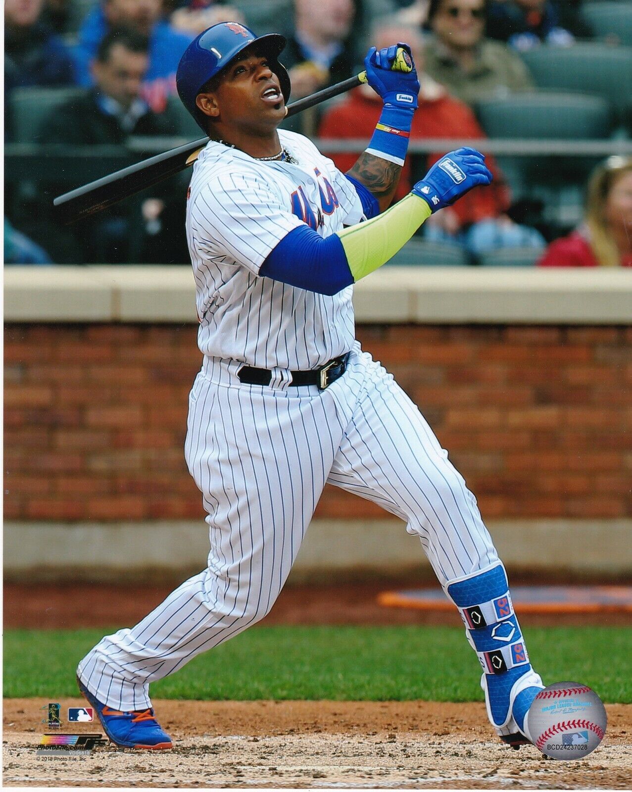 YOENIS CESPEDES NEW YORK METS Photo Poster paintingFILE LICENSED ACTION 8x10 Photo Poster painting