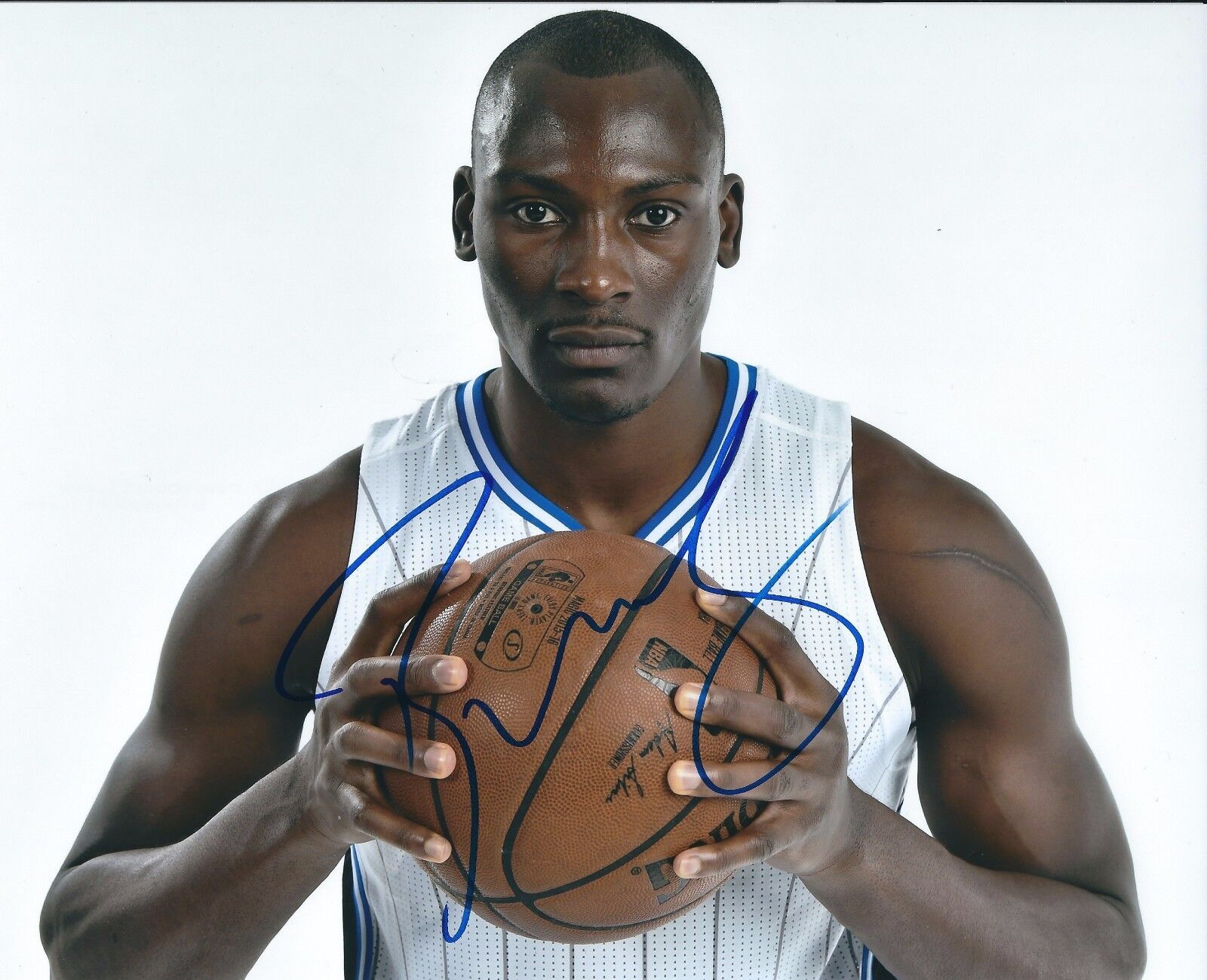 Signed 8x10 BISMACK BIYOMBO Orlando Magic Autographed Photo Poster painting w/COA