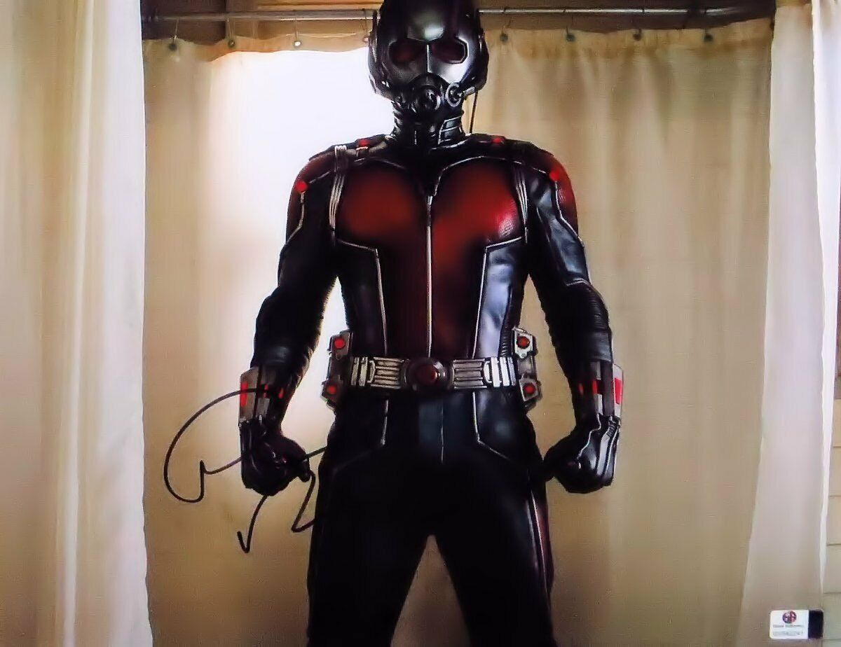 Paul Rudd Signed Autographed 11X14 Photo Poster painting Ant-Man Suit on in Shower GV842241