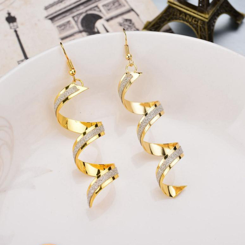 Daily Geometric Spiral Long Matte Earrings