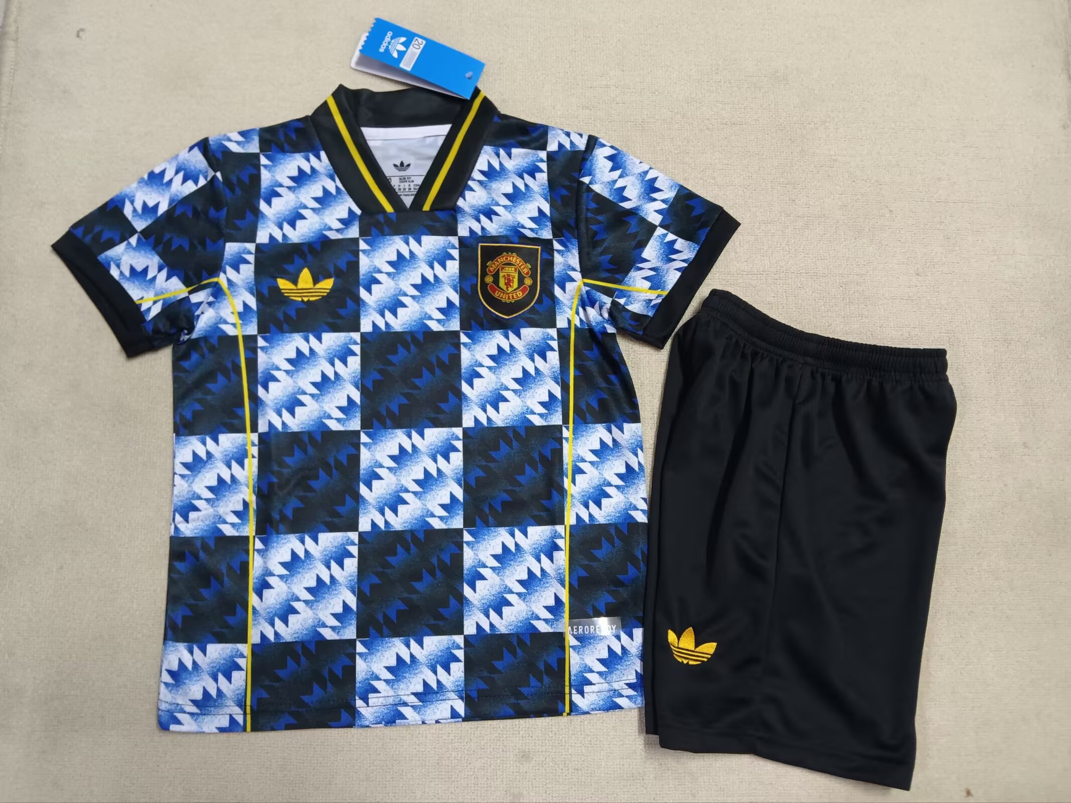 25/26 Manchester United Special Edtion Kids Kit Football Jersey Thai Quality
