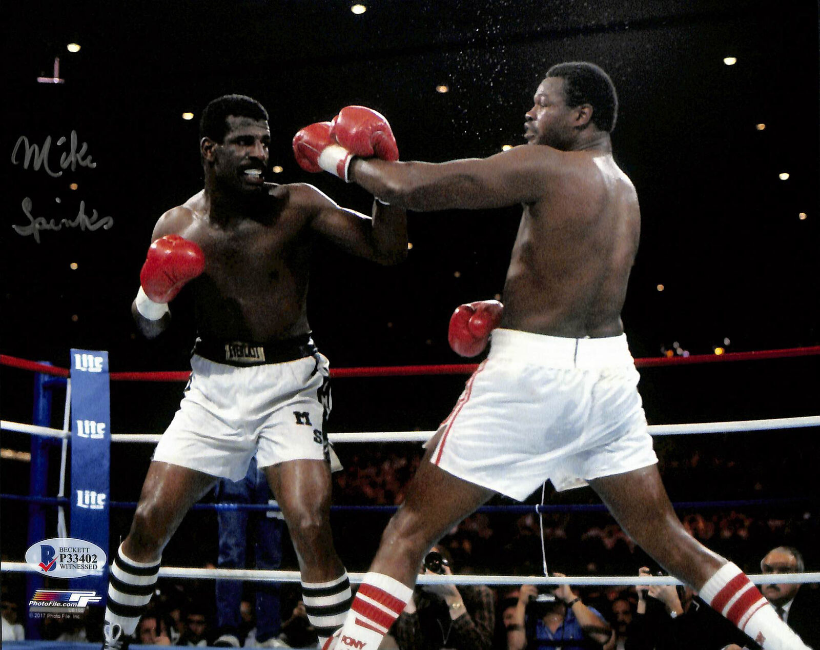 Michael Spinks Authentic Signed 8x10 Photo Poster painting versus Larry Holmes BAS Witnessed