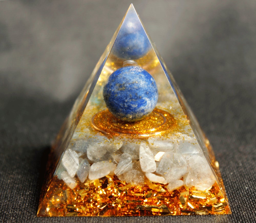 

Orgone Pyramid Chakra - Gray Moonstone-Gold, 501 Original
