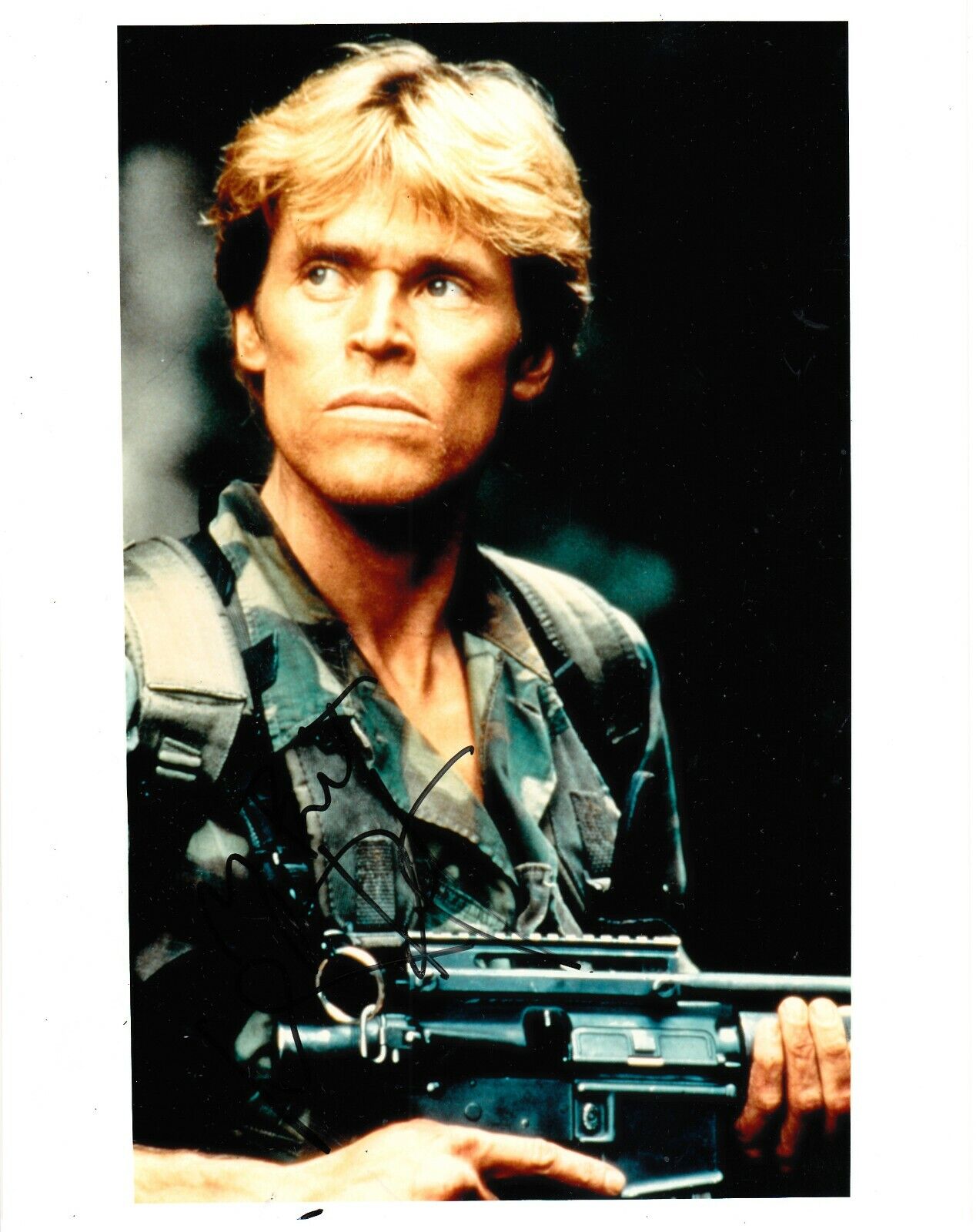 WILLEM DAFOE SIGNED CLEAR AND PRESENT AND DANGER Photo Poster painting UACC REG 242