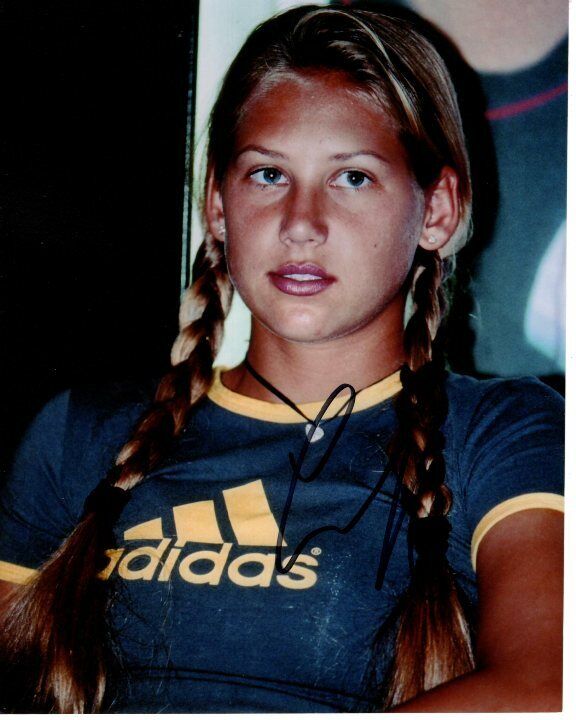 ANNA KOURNIKOVA Signed Autographed ADIDAS T-SHIRT Photo Poster painting