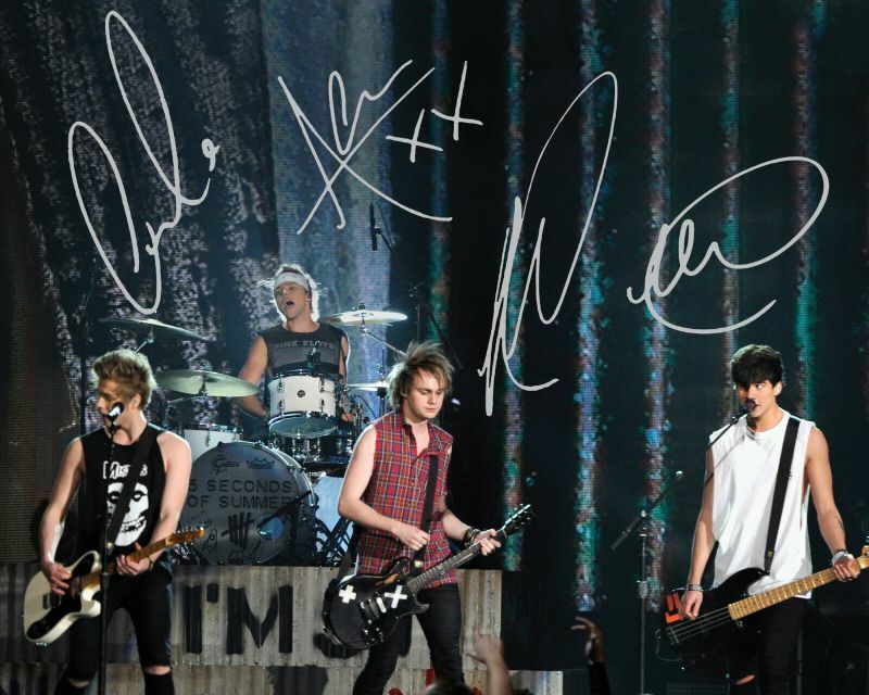 Five Seconds Of Summer Autograph Signed Photo Poster painting Print