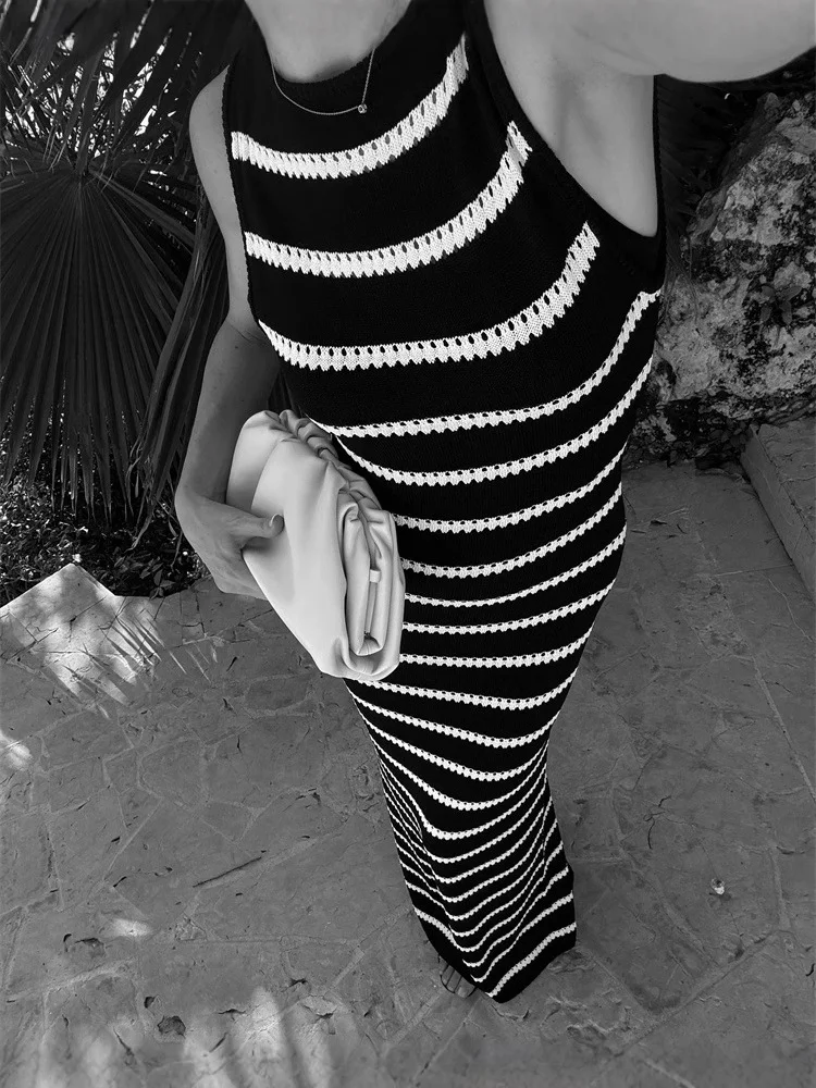 Uveng Uveng Sleeveless Striped Mid-Stripe New Tight Sexy Bag-Upped Vest Dress 2025 Knitted Dress