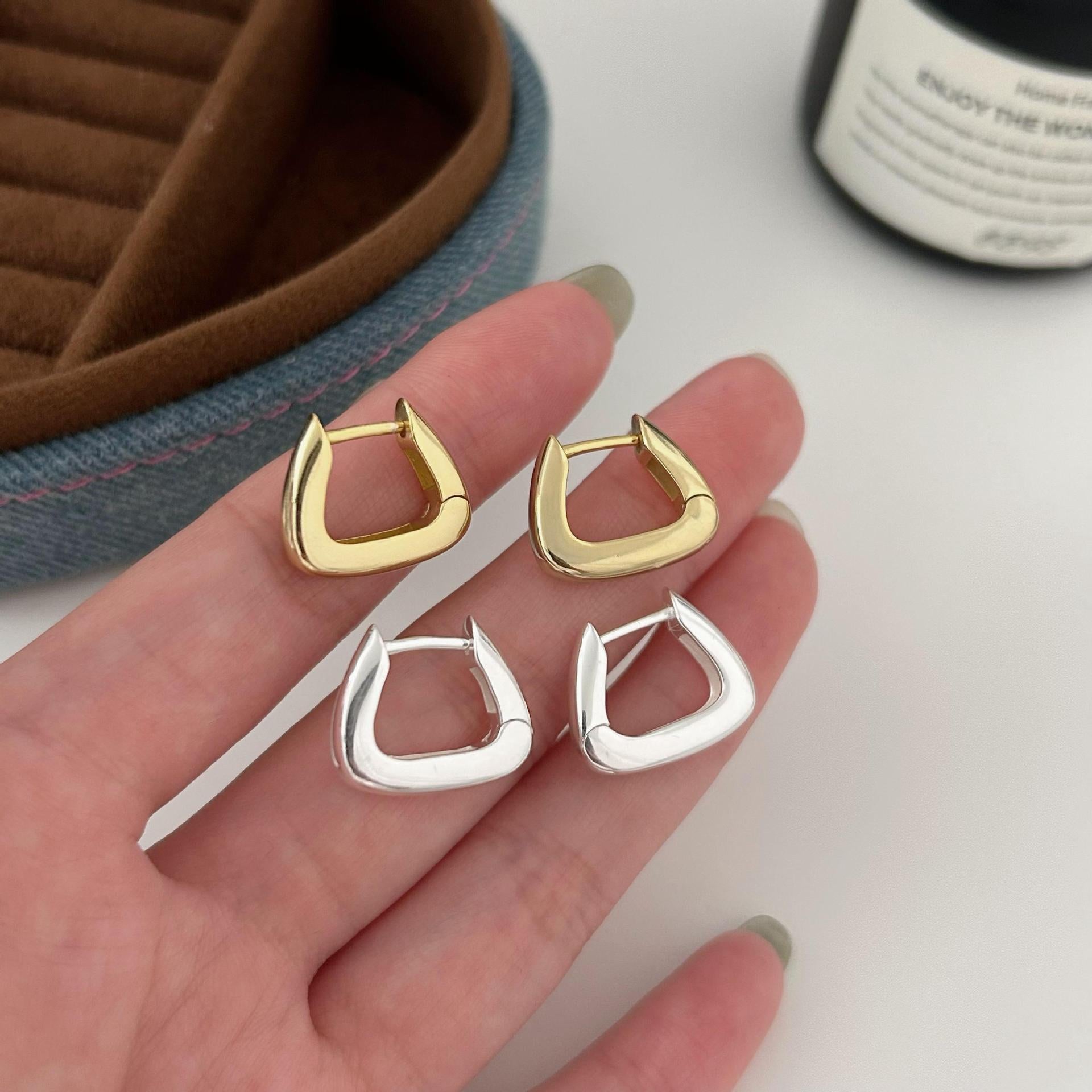 925 Sterling Silver Korean Double Circle Text Letter Number Silver Electroplating Stud Earrings