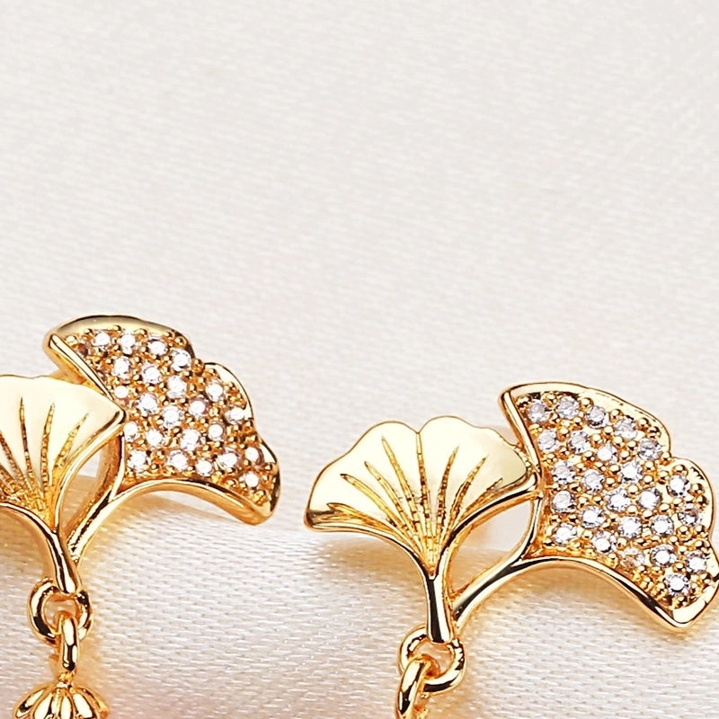 1 Pair Freshwater Pearl Copper Zircon Ginkgo Leaf Drop Earrings