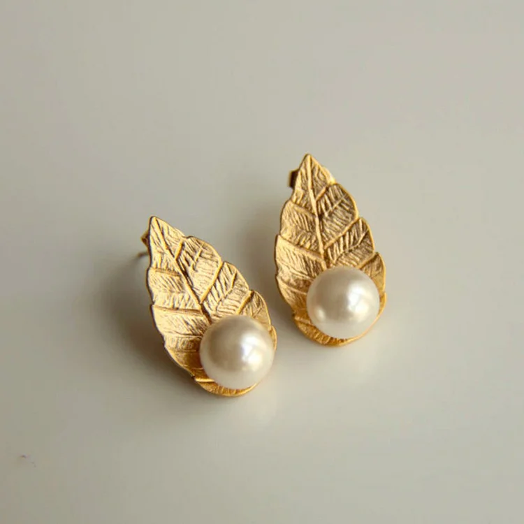 Elegant Pearl Leaf Earrings