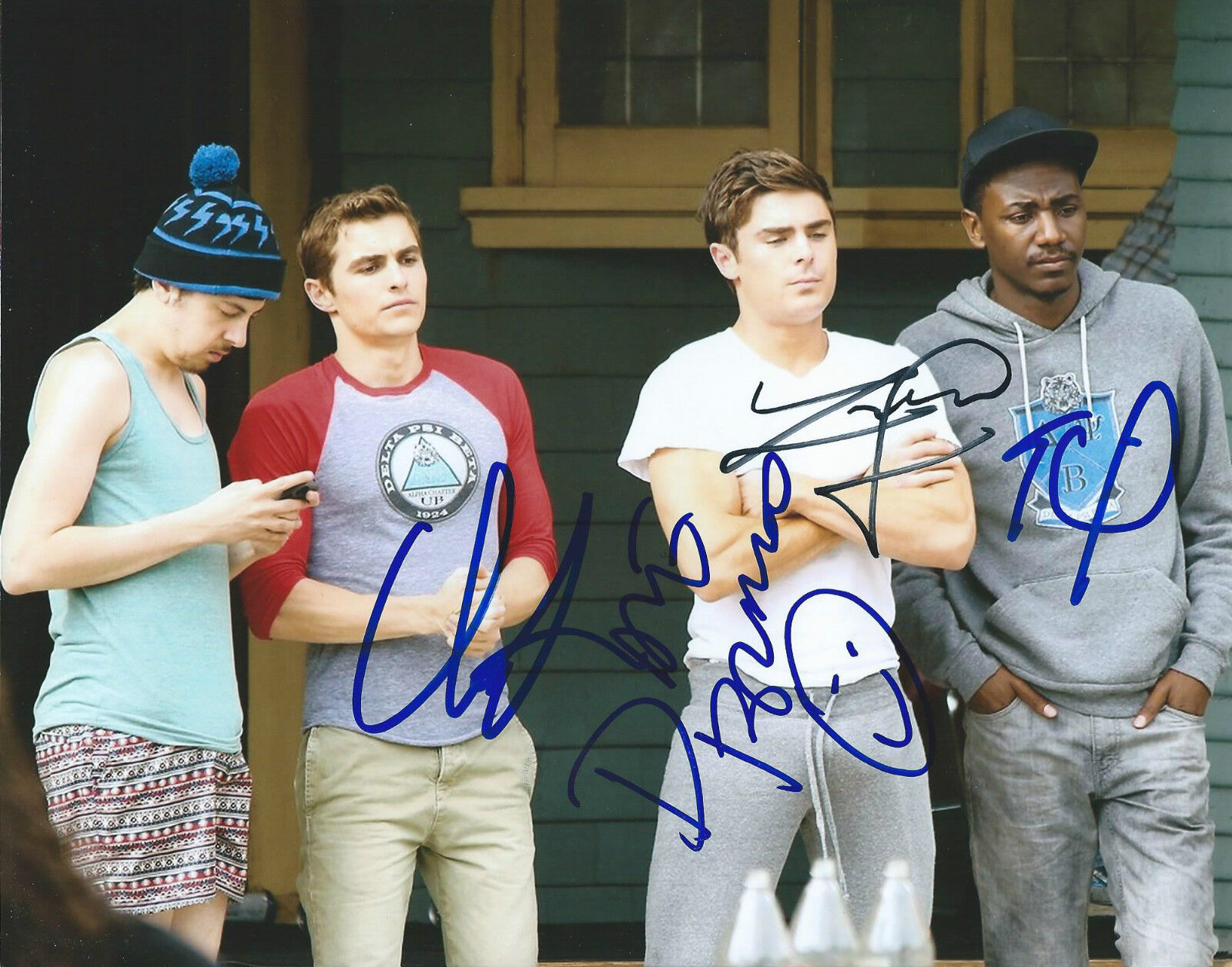 *Neighbors Movie *ZAC EFRON-PLASSE-FRANCO-CARMICHAEL* Signed 8x10 Photo Poster painting AD1 COA*