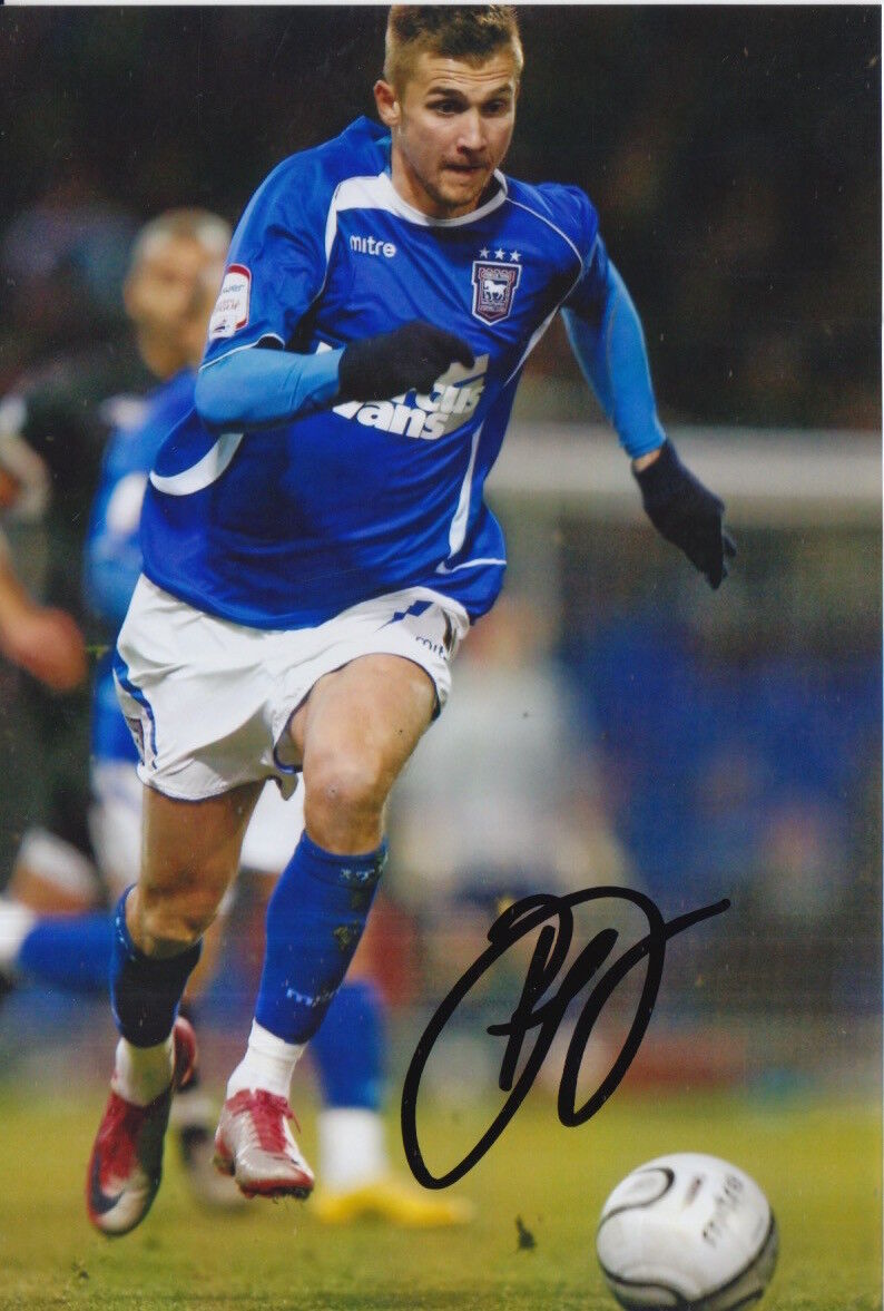 IPSWICH TOWN HAND SIGNED TAMAS PRISKIN 6X4 Photo Poster painting 1.