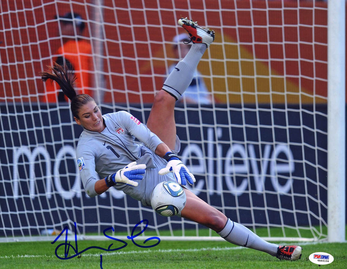 Hope Solo SIGNED 11x14 Photo Poster painting Soccer Goalie Team USA ITP PSA/DNA AUTOGRAPHED