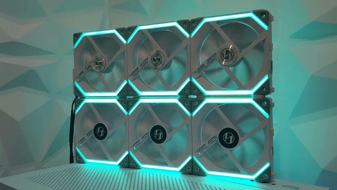 Lian Li SL120 Case Fans
