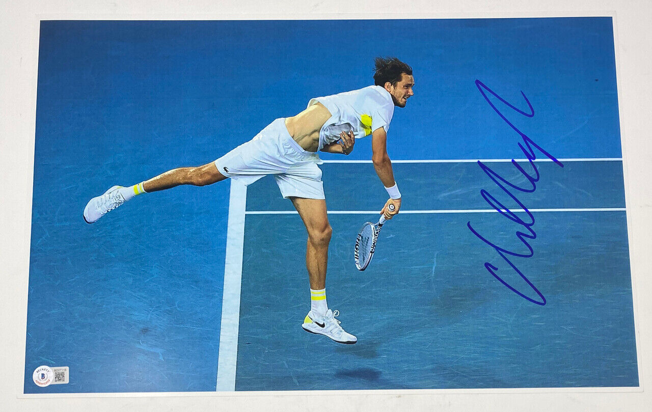 Daniil Medvedev Signed 12x18 Poster Photo Poster painting 2021 US Open Winner Tennis Beckett COA