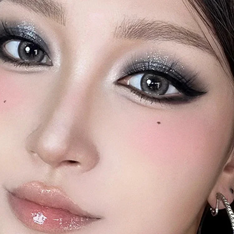 Shattered Flash Black Eyeshadow