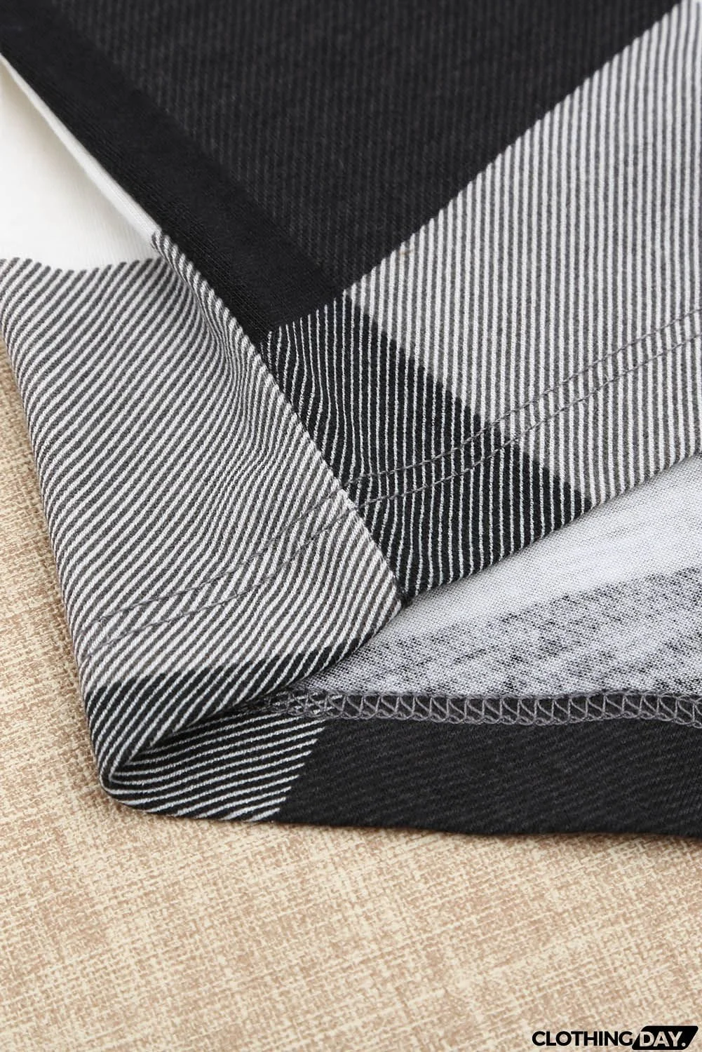 Contrast Plaid V Neck Long Sleeve Top