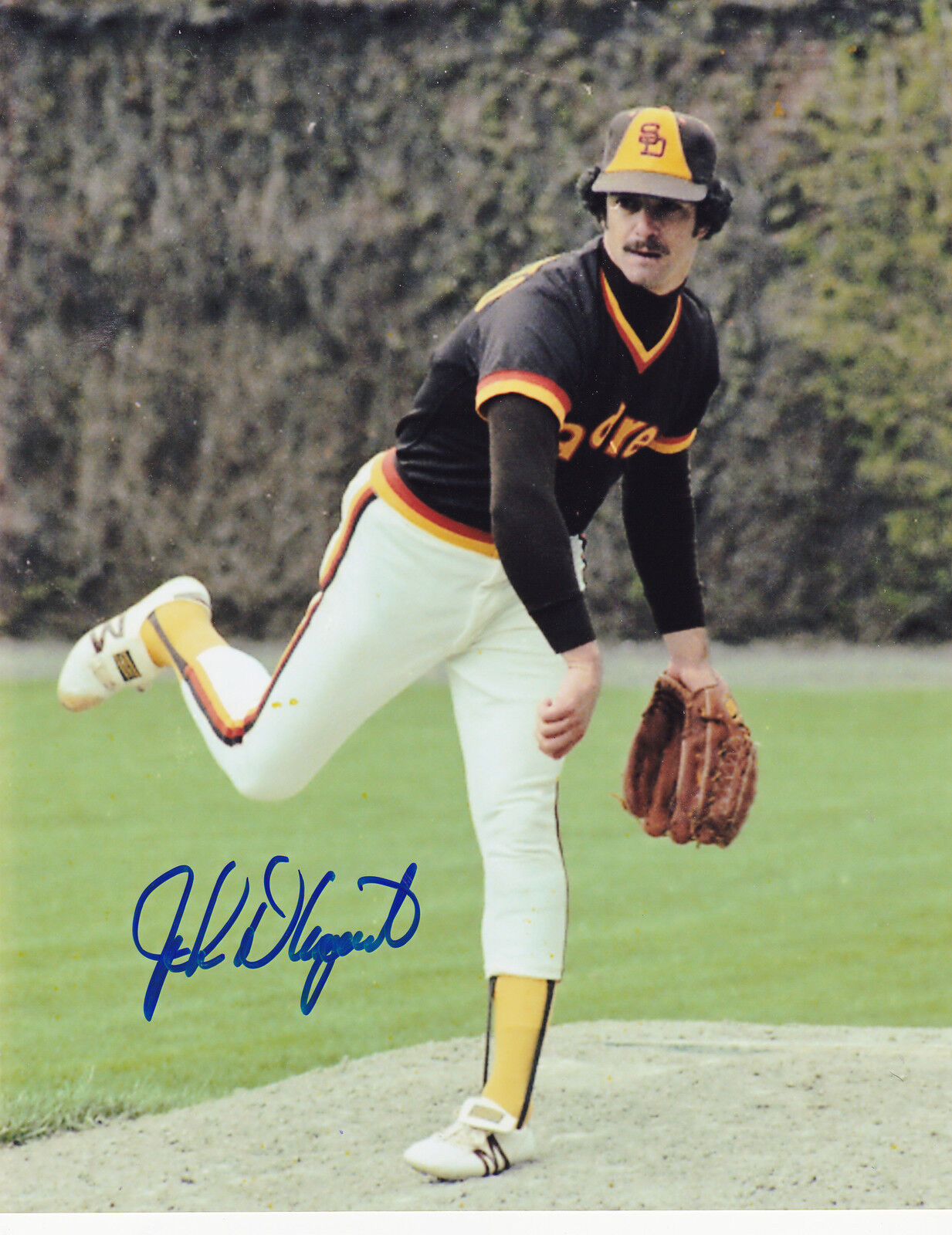 JOHN D'ACQUISTO SAN DIEGO PADRES ACTION SIGNED 8x10