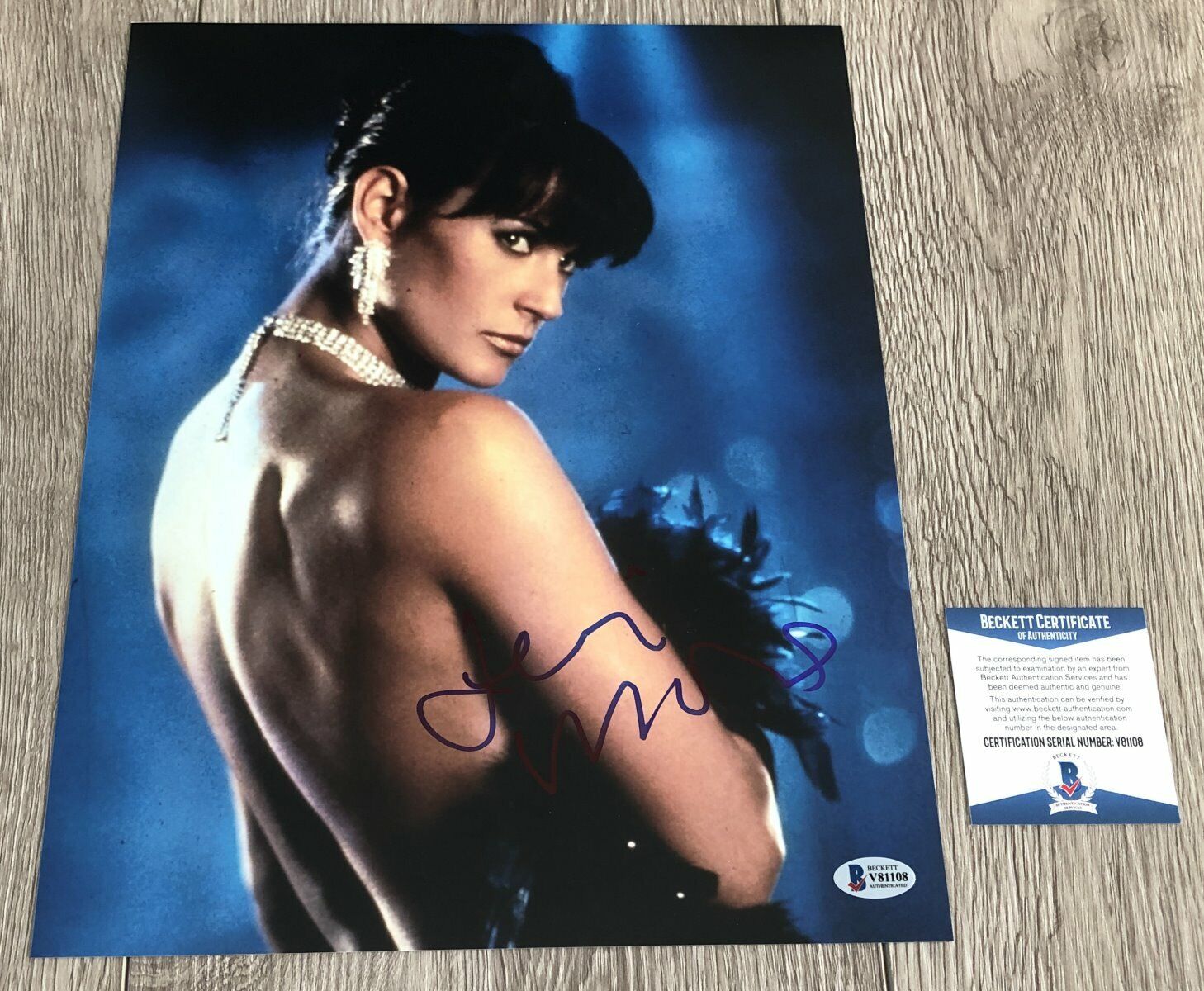 DEMI MOORE SIGNED STRIPTEASE GHOST 11x14 Photo Poster painting w/EXACT PROOF & BECKETT BAS COA