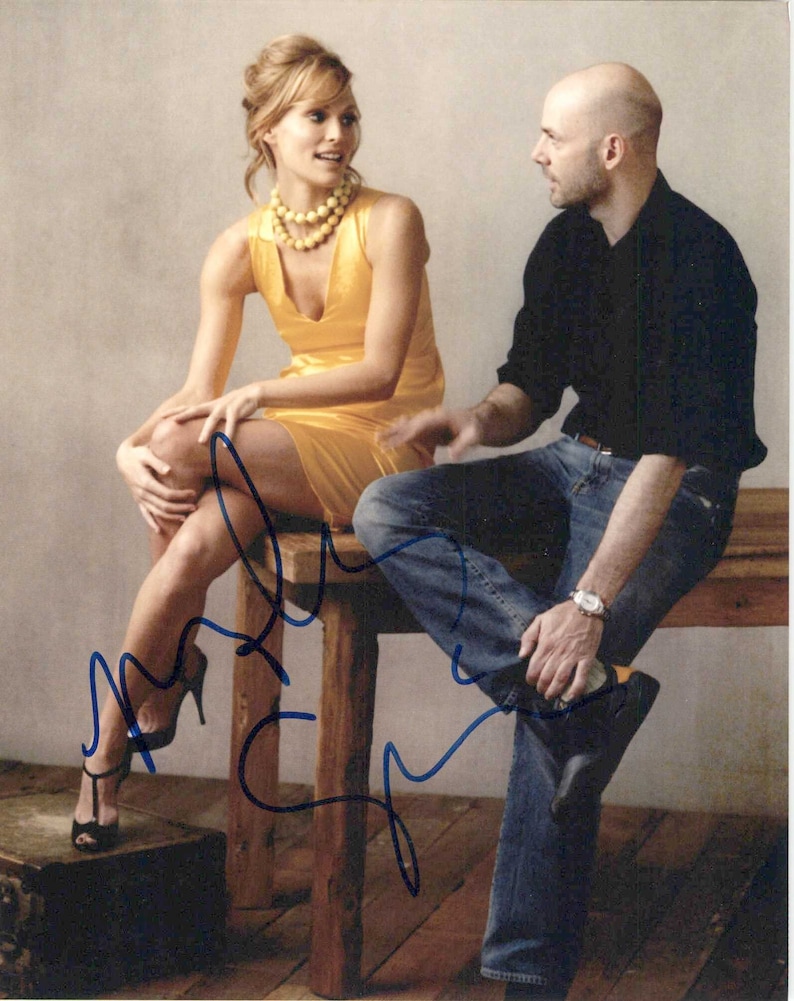 Molly Sims Signed Autographed Glossy 8x10 Photo Poster painting - COA Matching Holograms