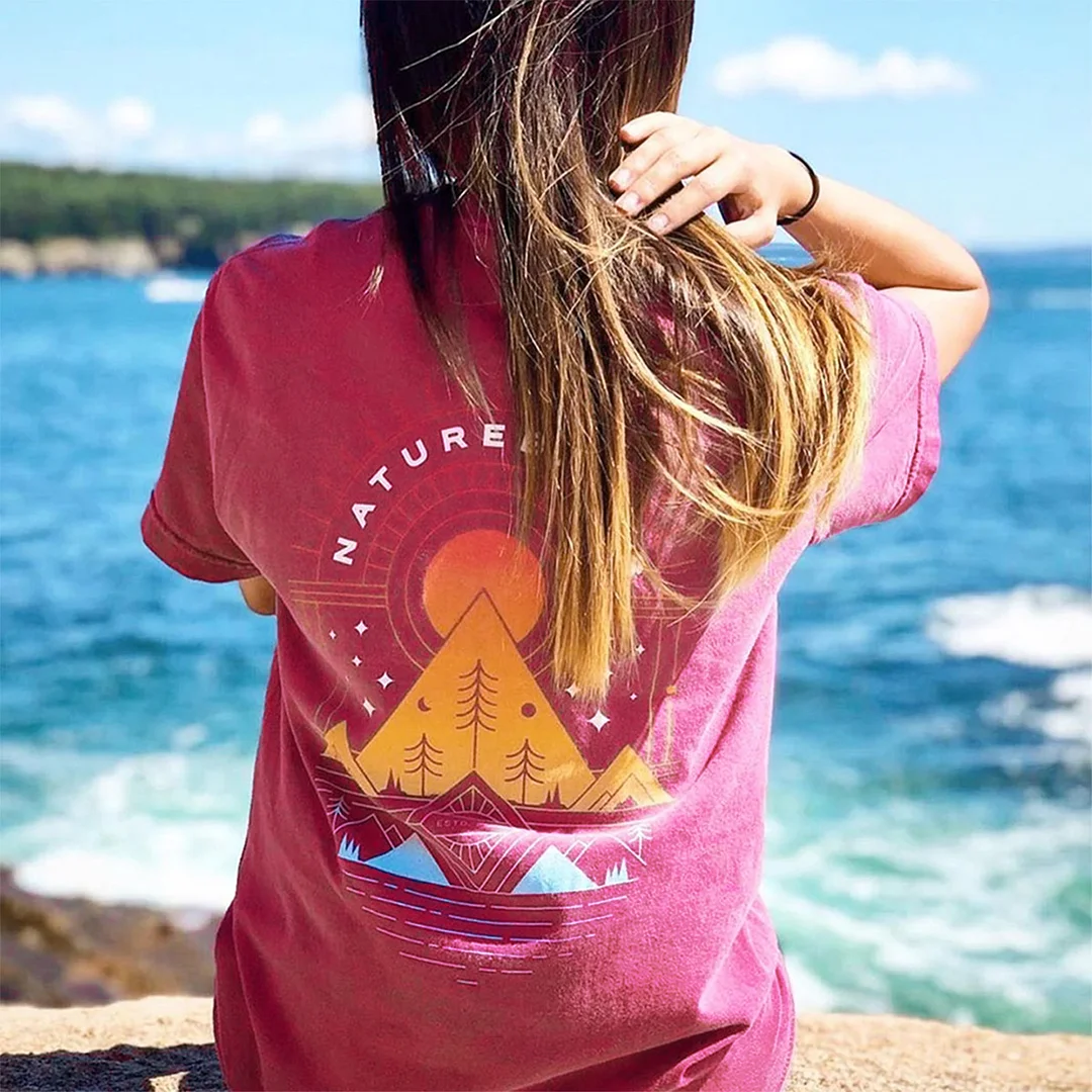 Unisex Retro Cosmic Sunset Vacation T-shirt