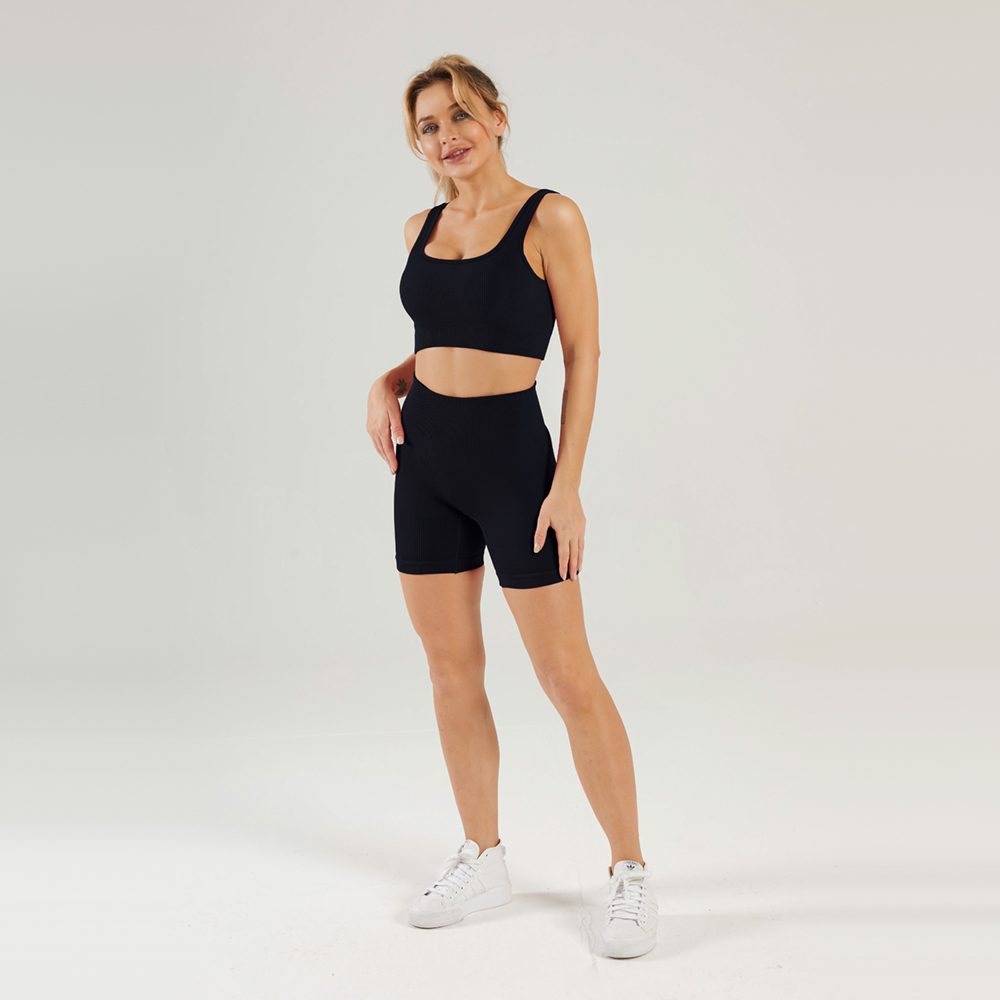 Women's sports bra and leggings set