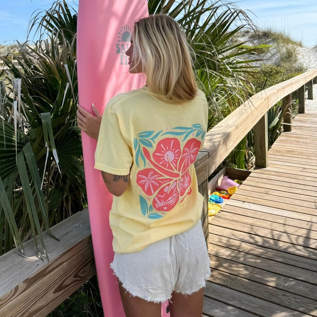  Tropical Floral Graphic T-Shirt for Summer Fun  