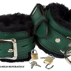 Pornhint Wrist Cuffs Green Set with Black Faux Fur Lining Leather BDSM Wrist Cuffs, Leather Bondage handcuffs, Bondage Gear, Valentine's Day Gift