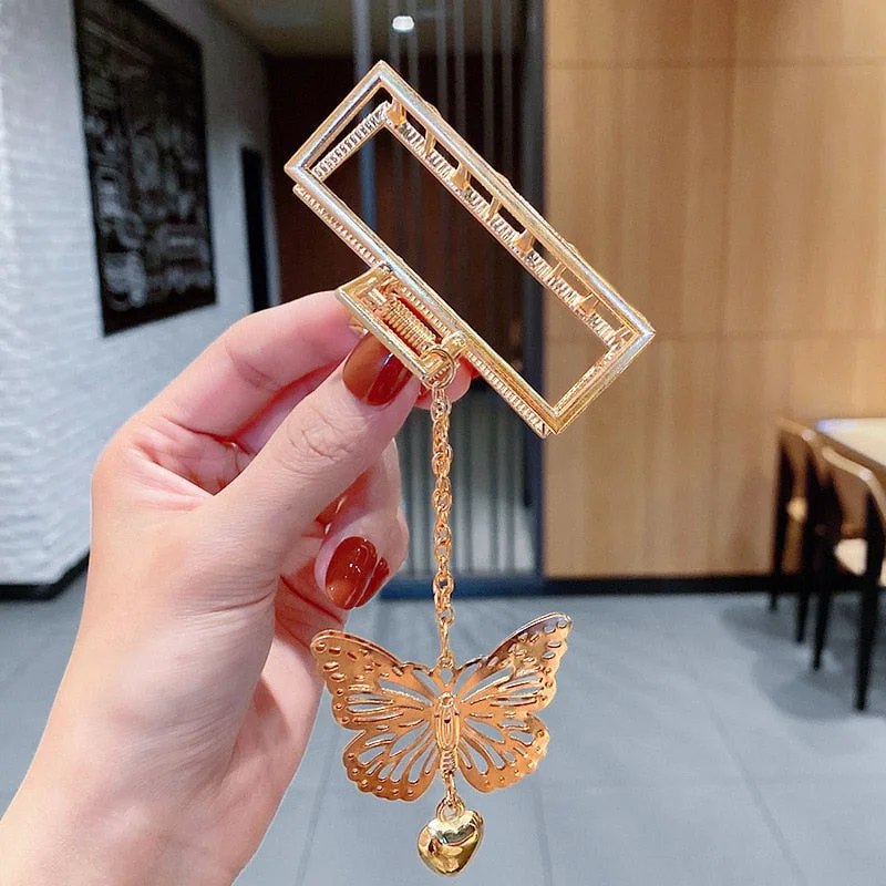 New Woman Metal Hair Claws Hair Accessories Chic Barrettes Hair Clips Hairpins Ladies Hairgrip Headwear Girls Ornaments Crab