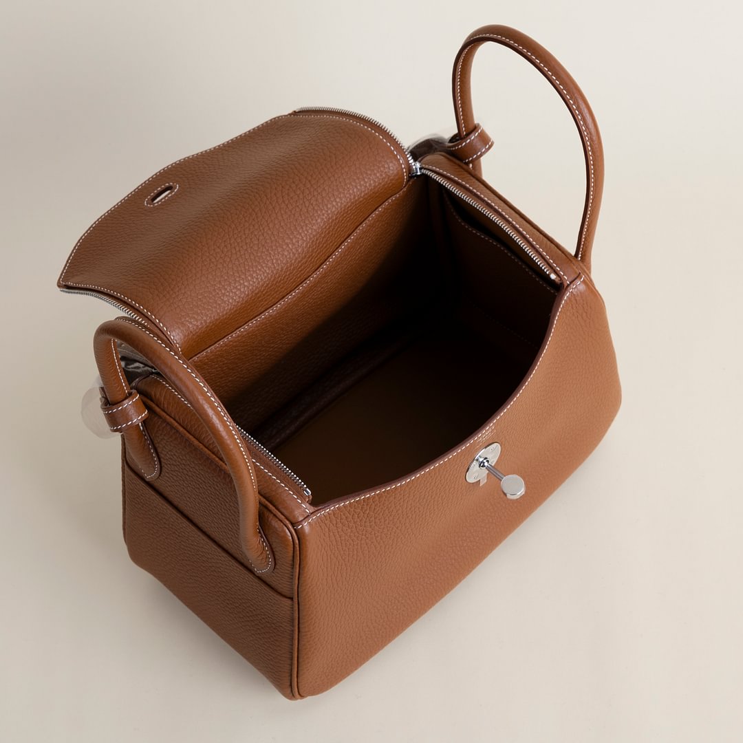 Lindy 26cm Clemence leather CK37 Gold PHW