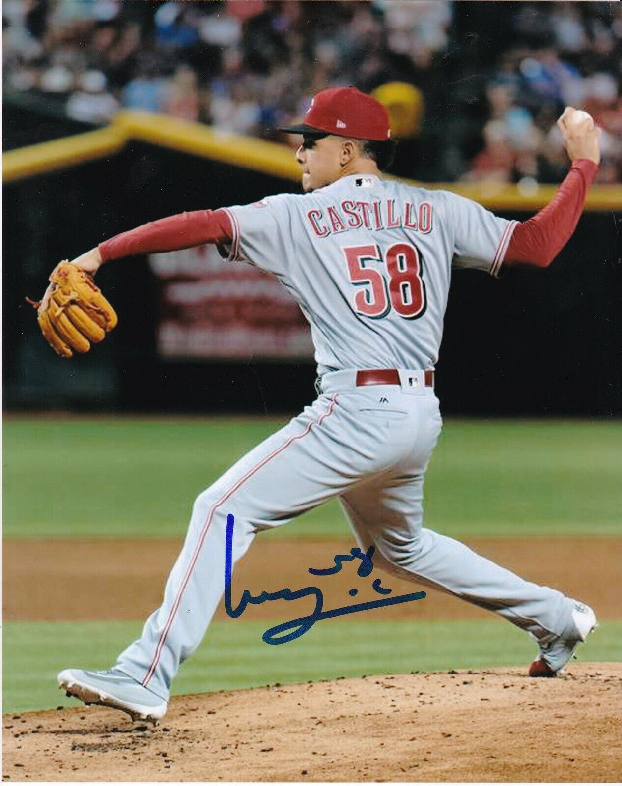 LUIS CASTILLO CINCINNATI REDS ACTION SIGNED 8x10