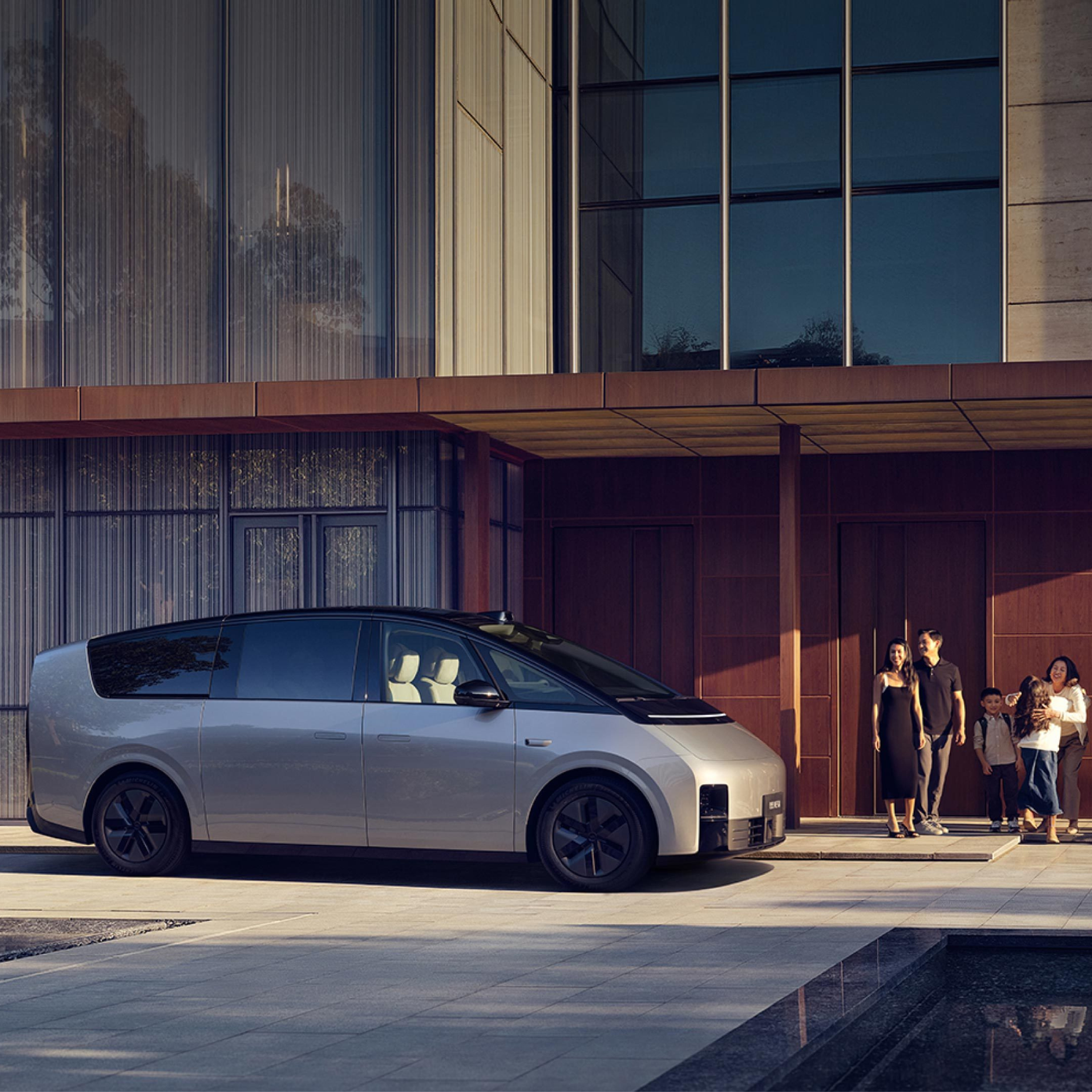 2024 Li Auto Mega Ultra Hi-Tech Flagship Family MPV China Import And Export Auto Limited