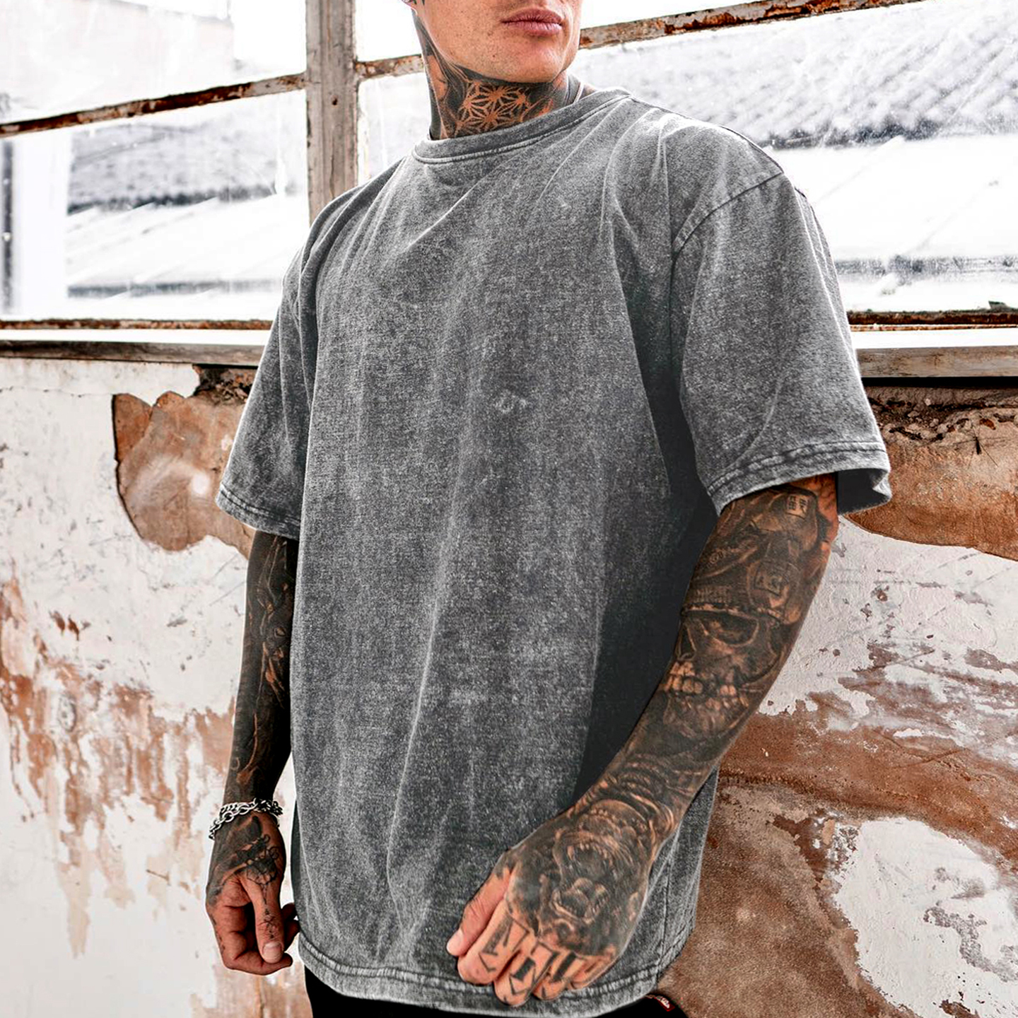Unisex Vintage Washed Distressed Short-sleeved T-shirt / TECHWEAR CLUB / Techwear
