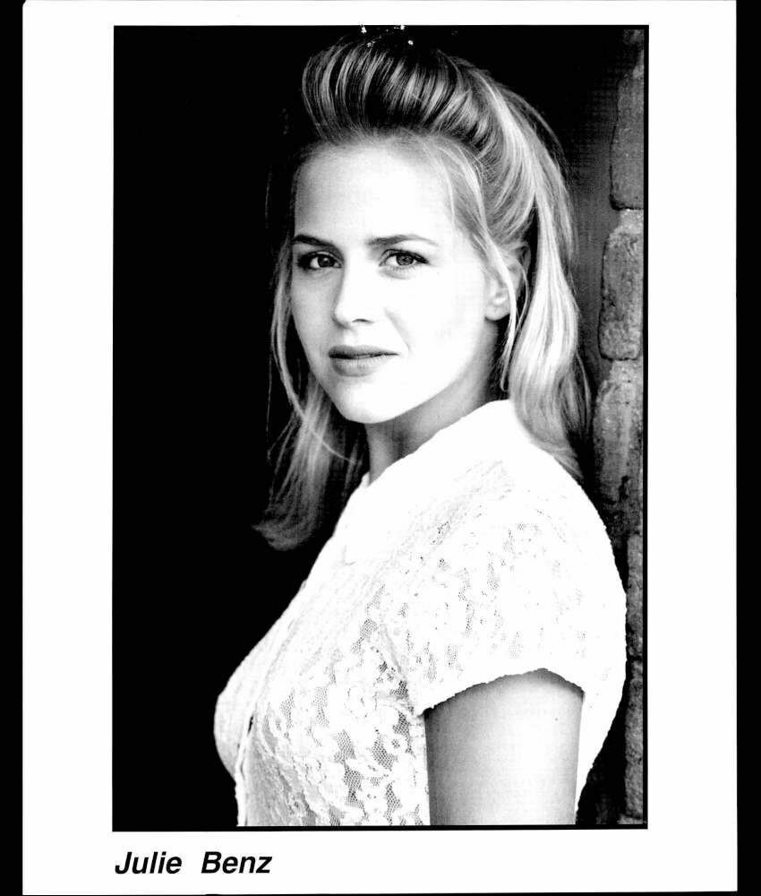 JULIE BENZ - 8x10 Headshot Photo Poster painting w/ Resume - Buffy; Roswell