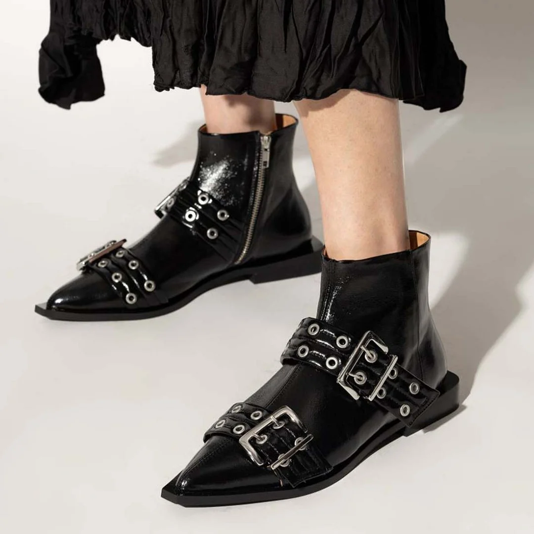 Chic Grommets Strap Pointed Toe Zipper Flat Ankle Boots in Black