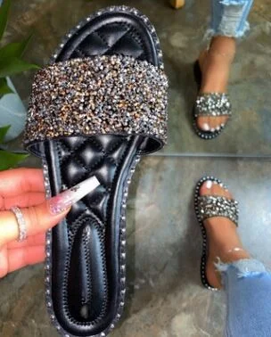 2021 New Summer Shoes Woman Round Head Flat-bottom Ling Rhinestone Slippers Beach Plus Size Crystal Laides Flip Flops Slides