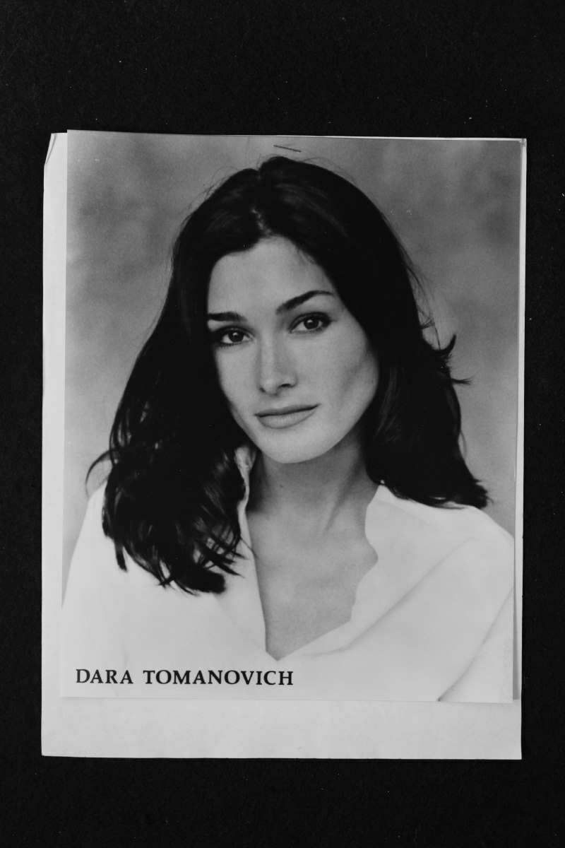 Dara Tomanovich - 8x10 Headshot Photo Poster painting w/ Resume - Amnesia