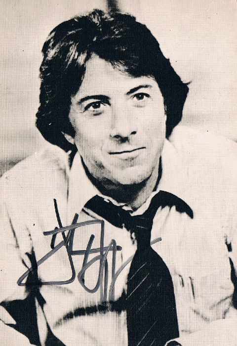 Dustin Hoffman 1937- genuine autograph 4x6