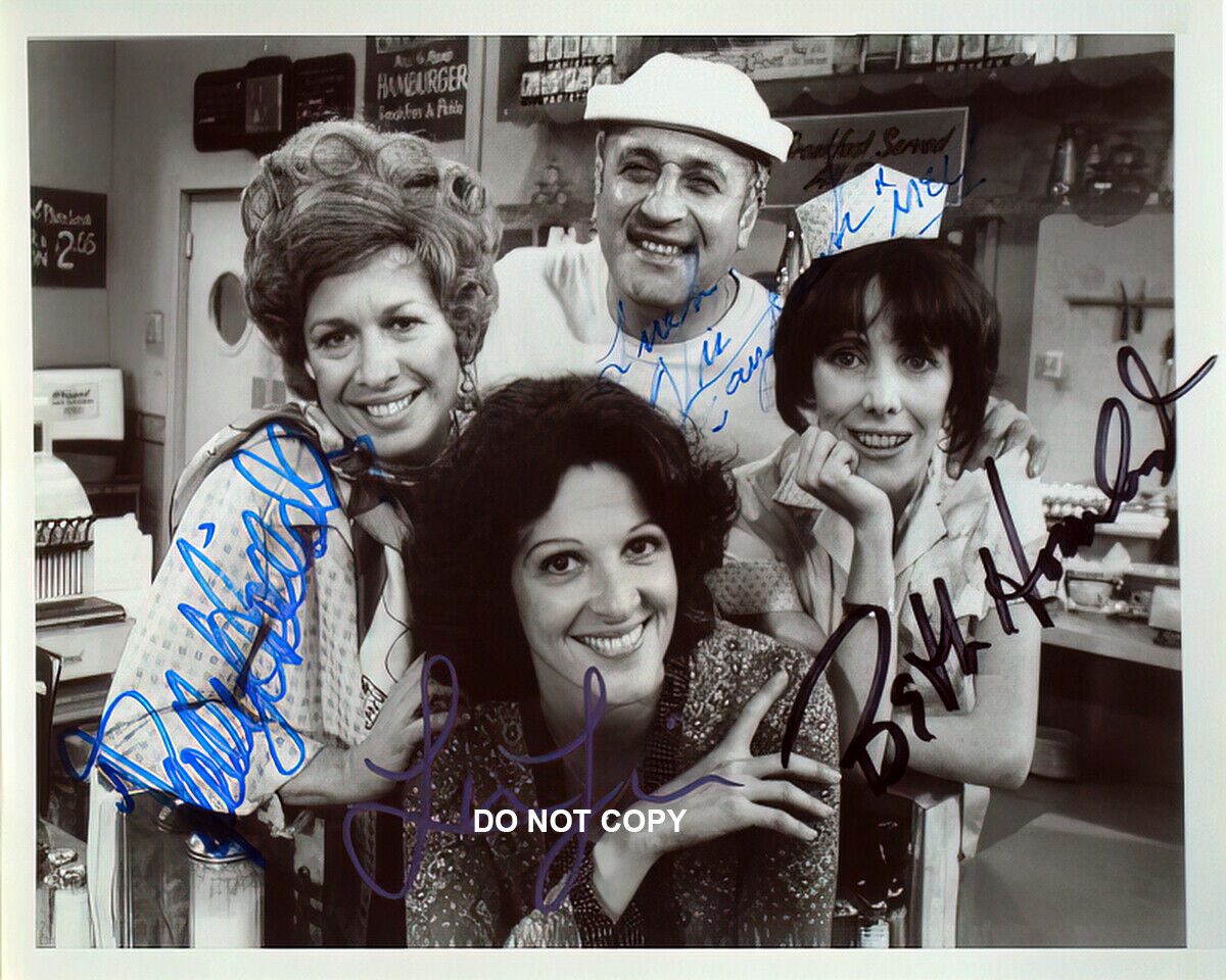 Cast of Alice - Autographed Signed 8x10 Photo Poster painting (TV Show) Reprint