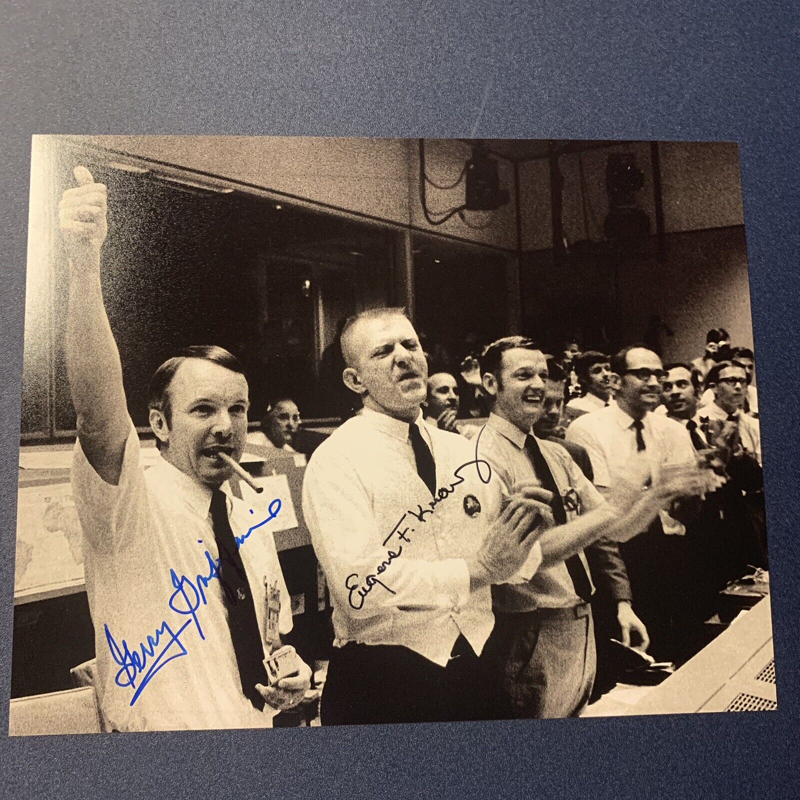 EUGENE KRANZ & GERRY GRIFFIN SIGNED 8x10 Photo Poster painting NASA APOLLO 13 AUTOGRAPHED COA