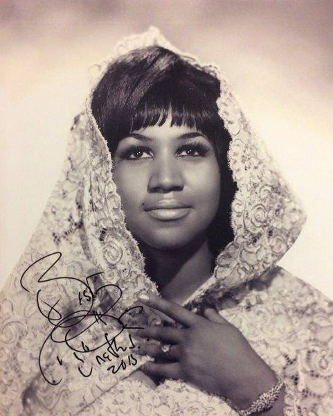 REPRINT - ARETHA FRANKLIN Motown Hall of Fame Signed 8 x 10 Glossy Photo Poster painting Poster