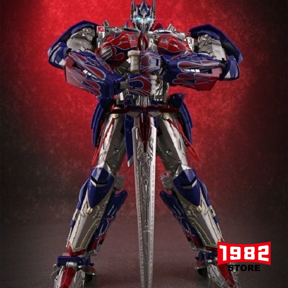 Unique Toys UT R-02 Challenger Knight Optimus Prime 3rd Party Transformers Action Figure Highly Detailed Collectible Toy for US Adult Fans Display & Gifting with Knight-Inspired Design