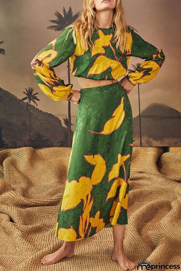 Elegant front and rear wearable two piece set