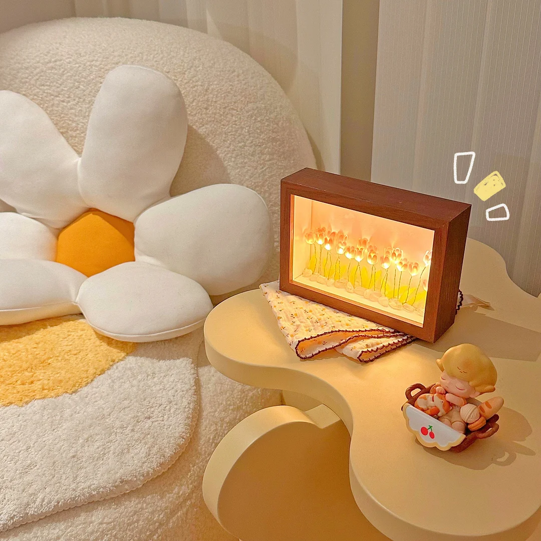 DIY Tulip Frame Light